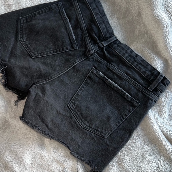 TOPSHOP Moto Denim Jean Shorts Distressed Mid Rise Ashley Size 6 Black - Picture 5 of 5